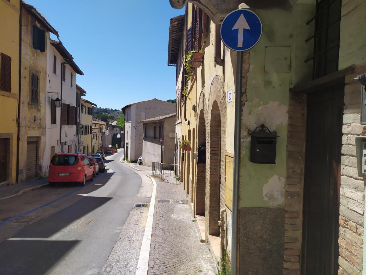 Casa Di Massimo Apartamento Spoleto Exterior foto